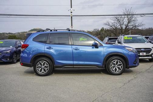 2024 Subaru Forester Premium