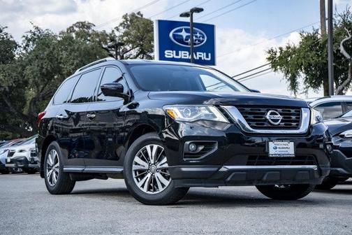 2017 Nissan Pathfinder SL