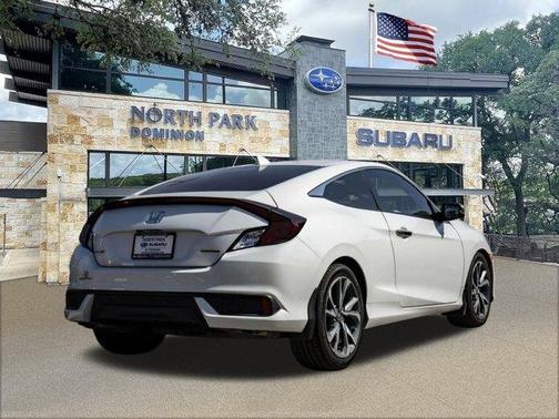 2019 Honda Civic Touring