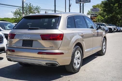 Cobra Beige Metallic 2018 Audi Q7 2.0T Premium Plus