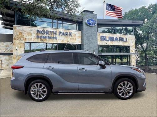 2022 Toyota Highlander Limited