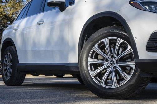 2024 Mercedes-Benz GLC 300 Base