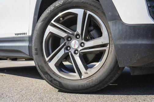 Summit White 2019 GMC Terrain SLT