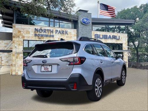 2022 Subaru Outback Base (CVT)