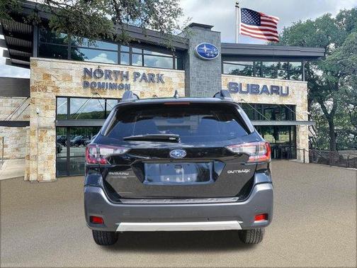Crystal Black Silica 2024 Subaru Outback Limited