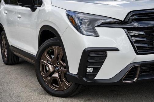 2025 Subaru Ascent Limited Bronze Edition