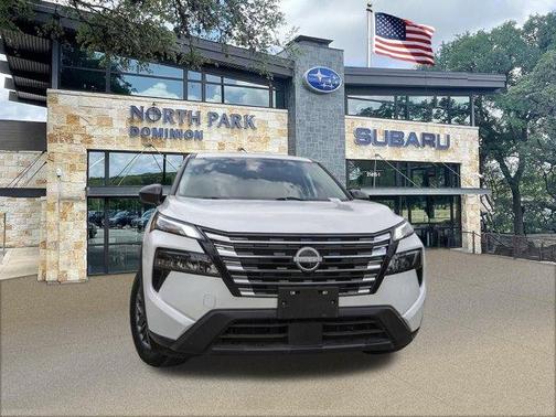 Everest White P 2024 Nissan Rogue S