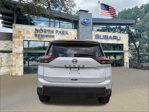 Everest White P 2024 Nissan Rogue S