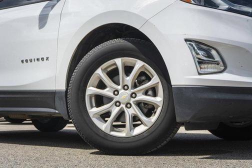 Summit White 2019 Chevrolet Equinox LS