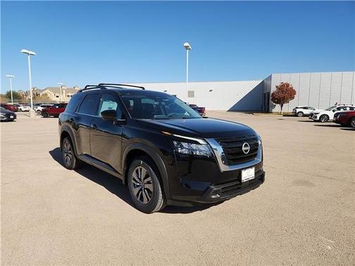 2025 Nissan Pathfinder SV 4WD