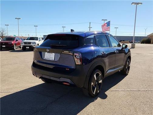 Deep Blue Pearl 2026 Nissan Kicks SR