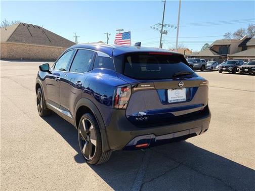 Deep Blue Pearl 2026 Nissan Kicks SR