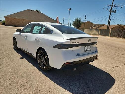 Aspen White Tricoat 2026 Nissan Sentra SR