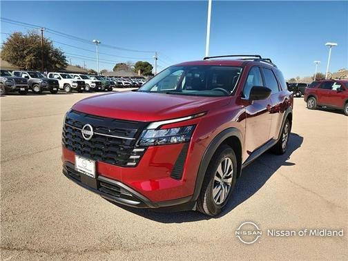 Scarlet Ember Tintcoat 2026 Nissan Pathfinder SV