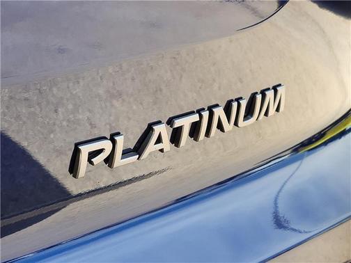 Deep Ocean Blue Pearl 2026 Nissan Pathfinder Platinum