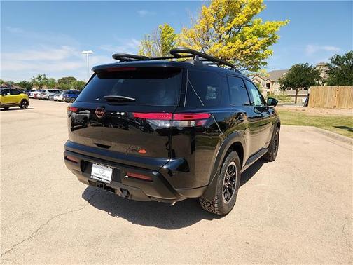 Super Black 2026 Nissan Pathfinder Rock Creek