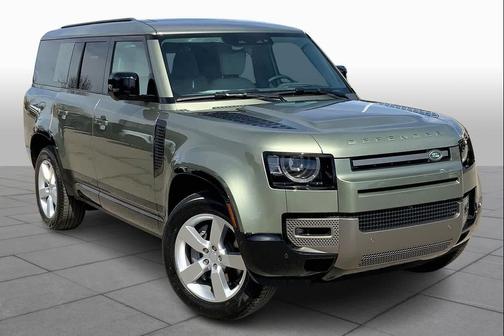 2025 Land Rover Defender 130 P400 X-Dynamic SE