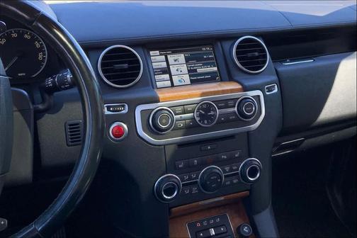 2014 Land Rover LR4 Base