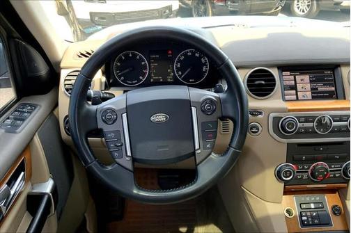 2015 Land Rover LR4 Base