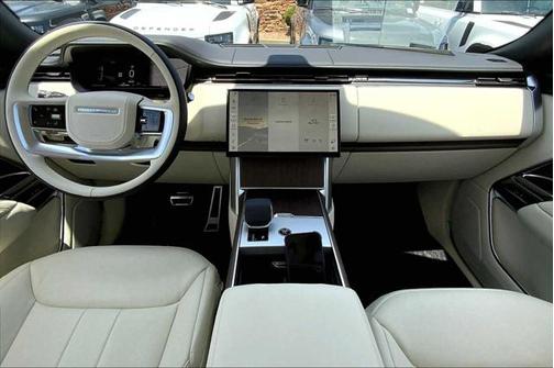 2025 Land Rover Range Rover P550e SE