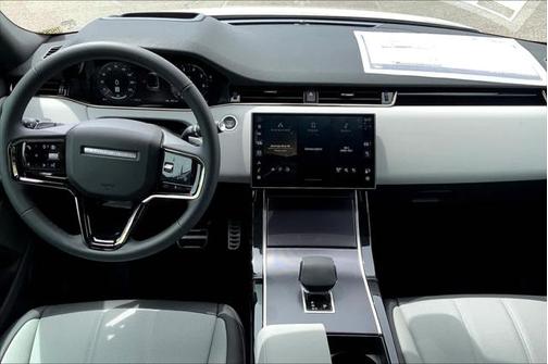 2026 Land Rover Range Rover Evoque Dynamic SE
