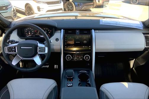 2024 Land Rover Discovery P360 Dynamic SE