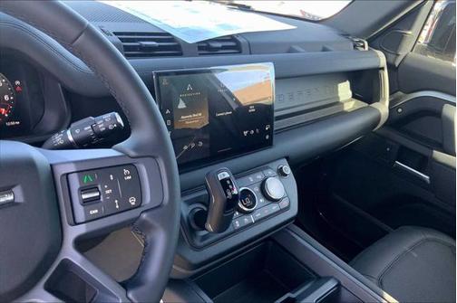 2025 Land Rover Defender 90 P300 S