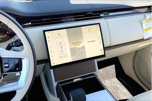 2025 Land Rover Range Rover P400 SE