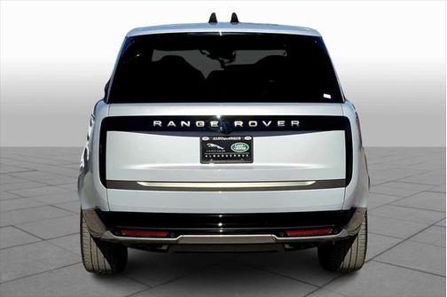 2025 Land Rover Range Rover P530 SE 7 Seat