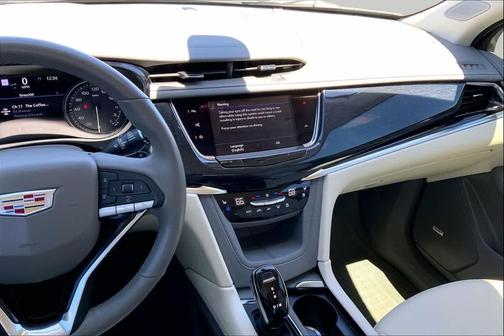 Argent Silver Metallic 2024 Cadillac XT6 Premium Luxury FWD