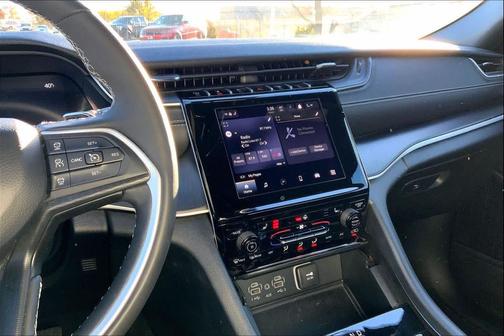 2024 Jeep Grand Cherokee Altitude