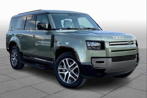 2025 Land Rover Defender 130 P400 X-Dynamic SE