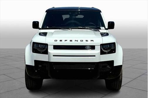 2025 Land Rover Defender 130 P400 X-Dynamic SE