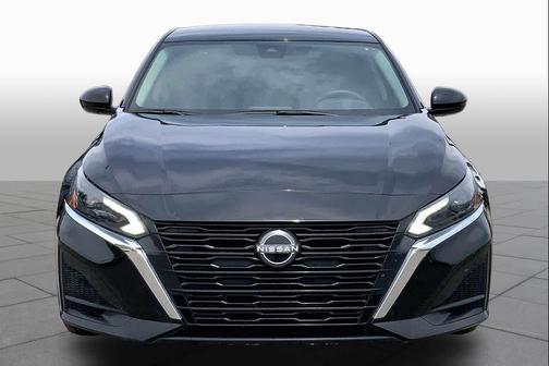 Super Black 2023 Nissan Altima S FWD