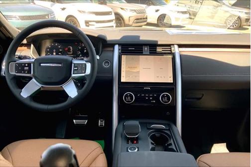 2025 Land Rover Discovery P360 Dynamic SE