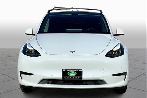 2022 Tesla Model Y Long Range Dual Motor All-Wheel Drive