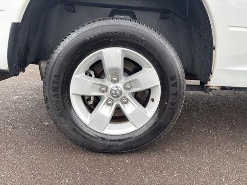 2023 RAM 1500 Classic SLT Crew Cab 4x4 57' Box