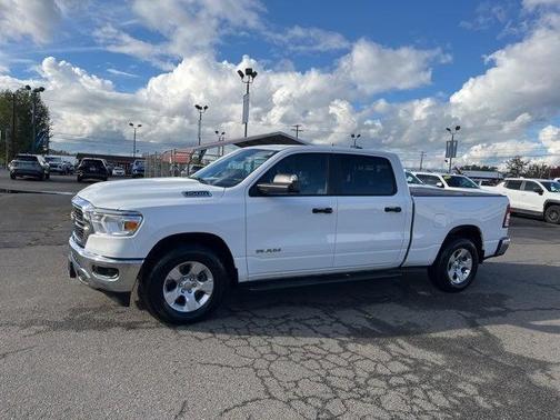 2023 RAM 1500 Big Horn Crew Cab 4x4 64' Box