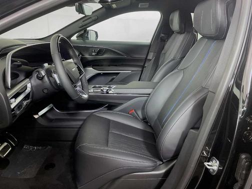 2026 Cadillac LYRIQ V