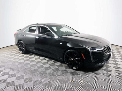 2023 Cadillac CT4 Luxury