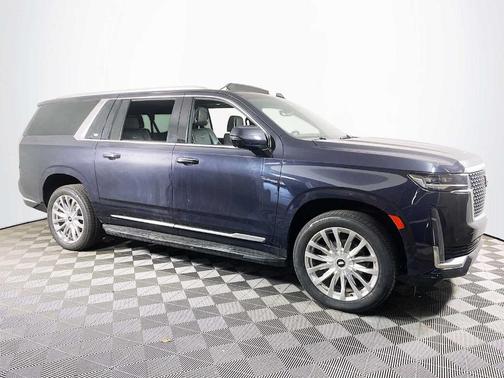 2022 Cadillac Escalade ESV Premium Luxury