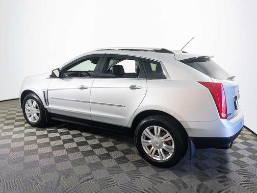 Radiant Silver Metallic 2016 Cadillac SRX Luxury Collection