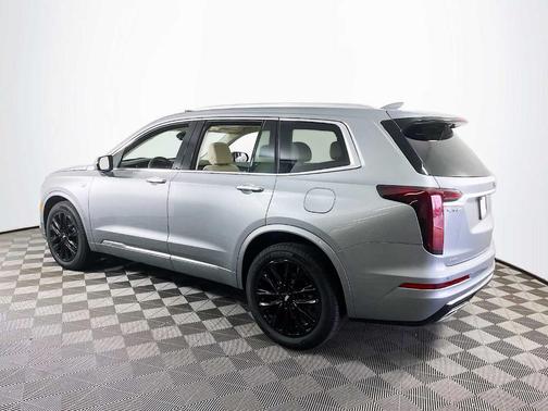 2025 Cadillac XT6 Premium Luxury AWD