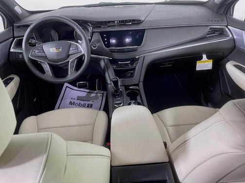 2026 Cadillac XT5 Sport