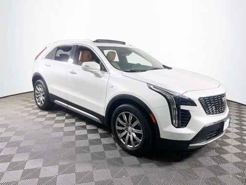 2022 Cadillac XT4 Premium Luxury
