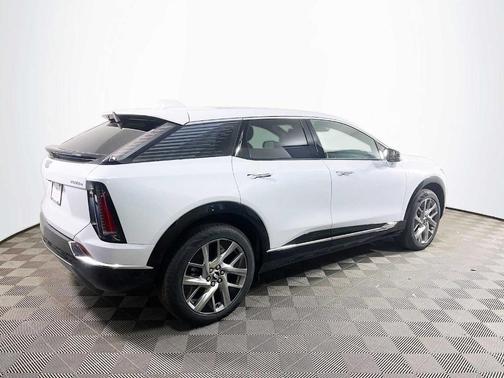 Vibrant White 2026 Cadillac OPTIQ Luxury