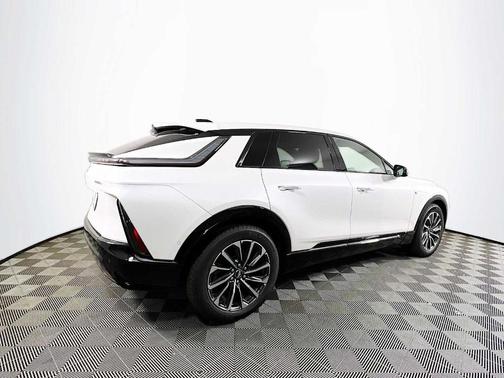 2025 Cadillac LYRIQ Sport