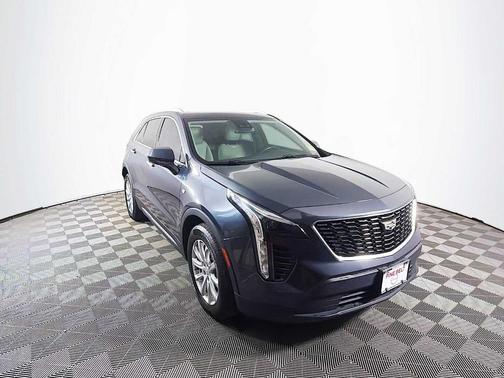Shadow Metallic 2021 Cadillac XT4 Luxury