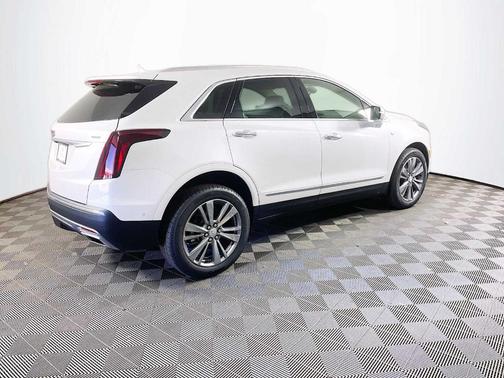Crystal White Tri-Coat 2026 Cadillac XT5 Premium Luxury