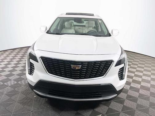 Crystal White Tri-Coat 2023 Cadillac XT4 Premium Luxury